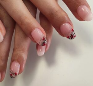 Manicura profesional en Beauty By Patricia